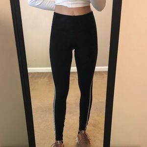 Victoria’s Secret Knock-out Leggings